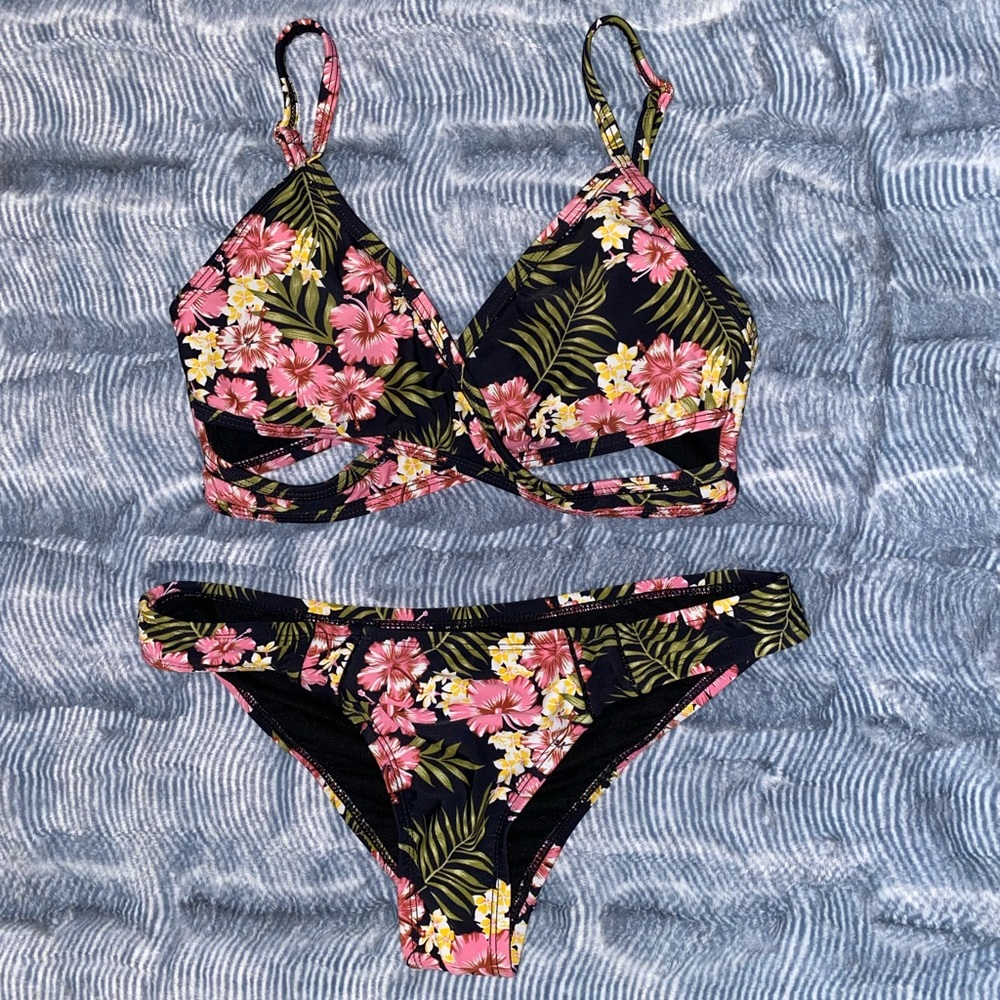 Hawaiian Print Bikini